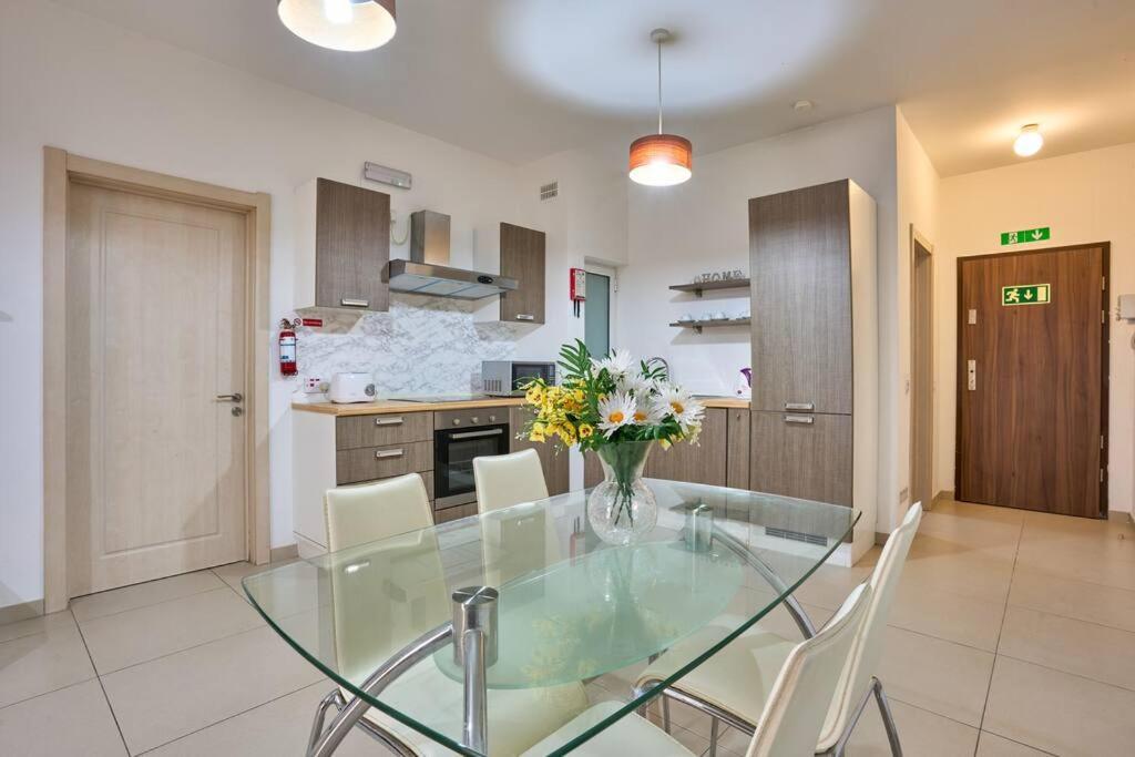 Depiro Point Sliema Luxury Apartment Экстерьер фото