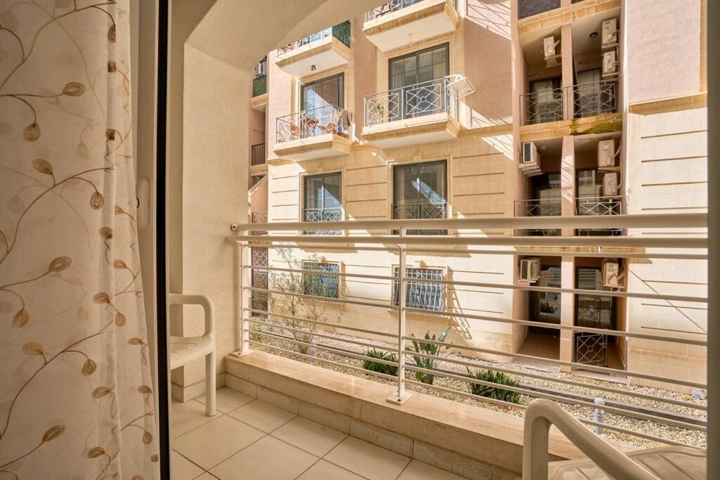 Depiro Point Sliema Luxury Apartment Экстерьер фото